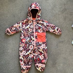 Patagonia Baby girl reversible down bunting